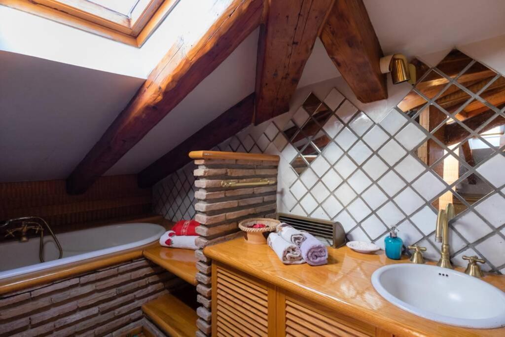 6 Ponterosso - Luxury Attic Leilighet Trieste Eksteriør bilde
